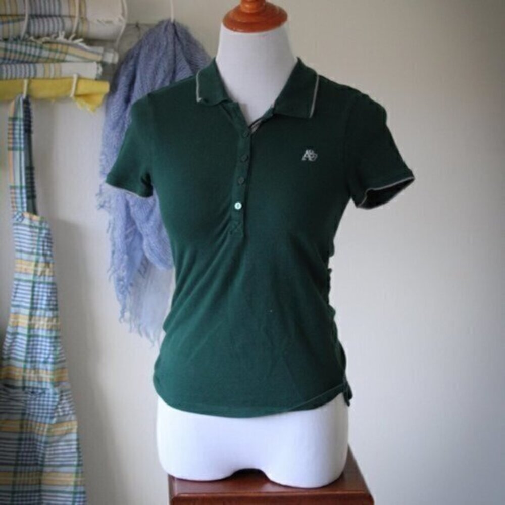 Prince and Fox top size small hunter green polo shirt